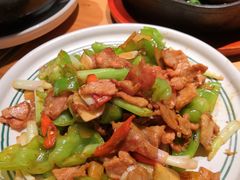 皱皮椒小炒肉-云海肴·汽锅鸡·云南菜(高德置地店)