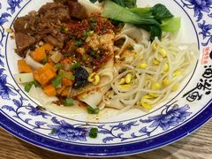 -陕味食族油泼面·小炒盖码面(双榆树店)