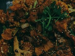 招牌悦蓉牛蛙干锅-精悦蓉(松江万达广场店)