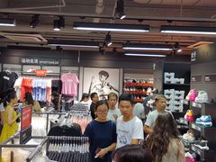 -NIKE上海青浦优选体验店