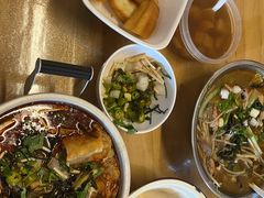 -丽丽三鲜螺蛳粉(田林路店)