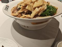 鱼头泡饼-壹零捌道·北京烤鸭(车公庄店)