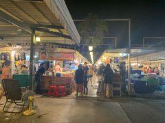 -席娜卡琳火车铁道夜市