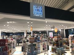 -雅典机场免税店