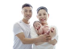 -金色童年新生儿满月摄影(包头店)