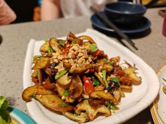 -觅山云南菜(泊富ICITY店)
