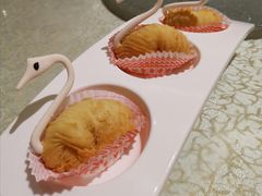 天鹅榴莲酥-龙悦湾酒家·八阵鱼生·渔人码头店