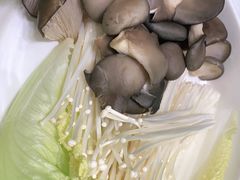 -红鼎豆捞·非遗鲍皇汤火锅(宝丰路店)