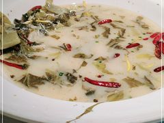 -江渔儿酸菜鱼·拔草餐厅(虎门君乐汇店)