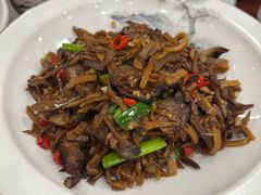 -湖南人家湘菜馆(镇江路店)