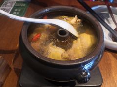 -云海肴·汽锅鸡·云南菜(天山百盛优客店)