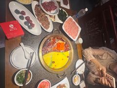-小天鹅火锅·一线江景洪鼎旗舰店(洪崖洞店)