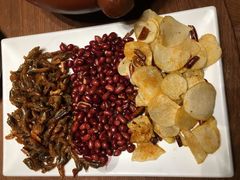 -老滇山寨•云南特色菜•地方菜•民族风情歌舞表演(金碧店)