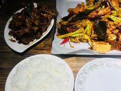 -嗨辣小聚·盘锦河蟹·海鲜烧烤龙虾(盘锦十年好店)
