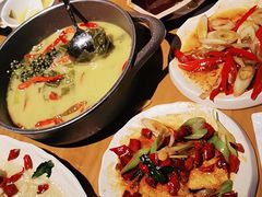 -隔壁老王·家常云南菜(花巷店)