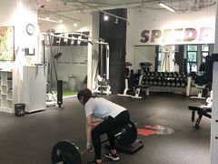 -汗水空间私教健身连锁(SM广场店)