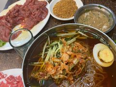 -韩风烤牛肉冷面店