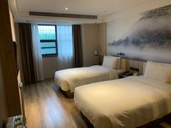 -长沙省政府地铁站亚朵酒店