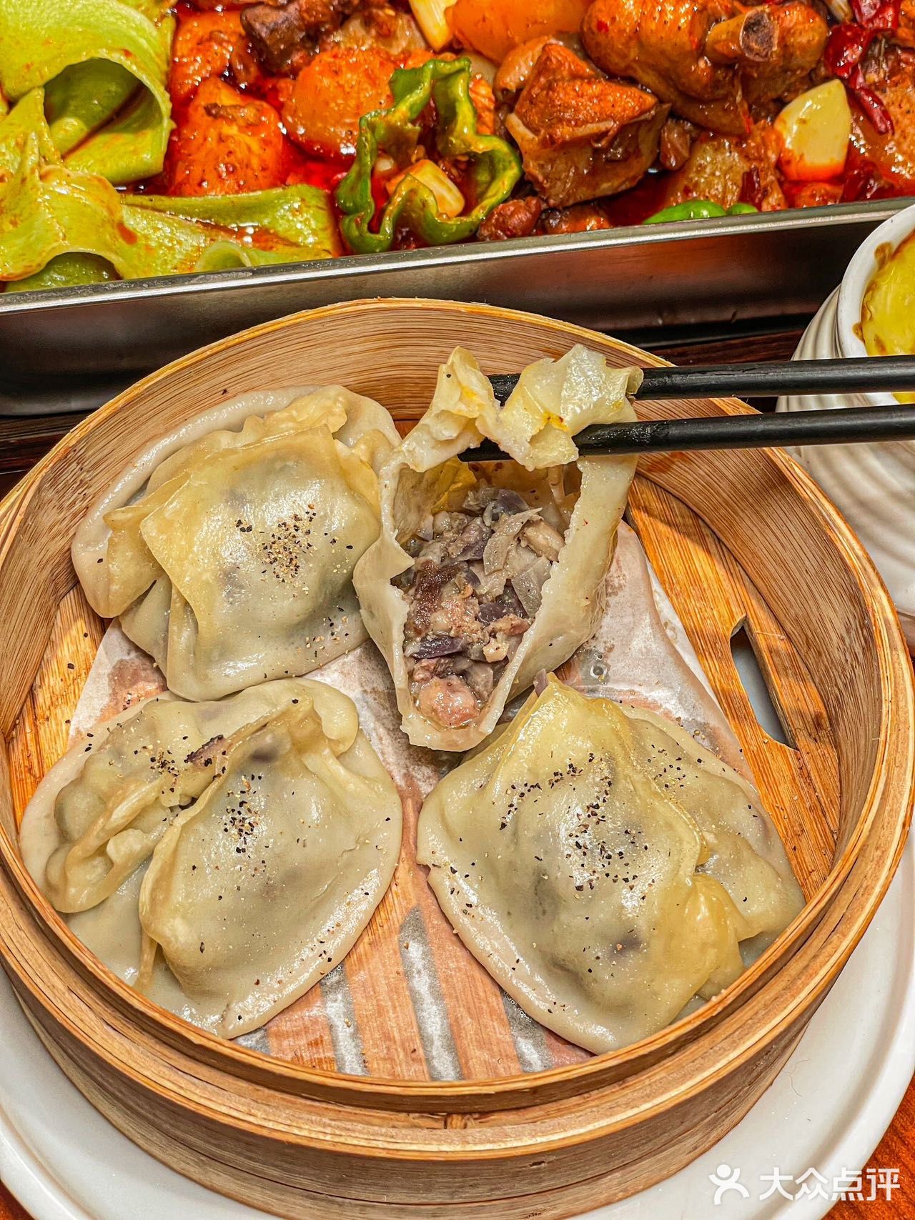 求求你们都去时代天街这家新疆菜‼️烤包子绝了！