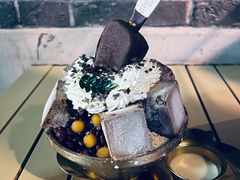 梦龙雪顶奶刨冰-大象厨房(重庆道店)