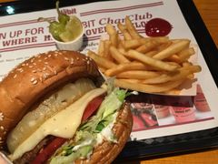 -The Habit Burger Grill 哈比特汉堡(复兴soho店)