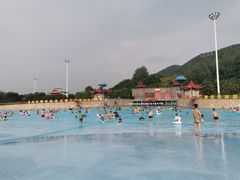 -汤山欢乐水世界