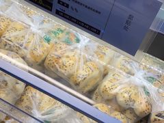 面包甜点陈列柜-清真全盛斋传统糕点(许士庙店)