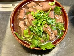 -周老三跷脚牛肉·全牛火锅(非遗传承店)