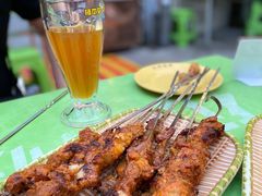 -牧场烧烤餐饮广场