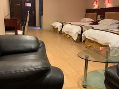 -金沙湾酒店(广州黄埔中山医院大沙地地铁站店)
