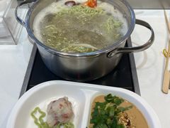 -百品聚旋转火锅(号外店)