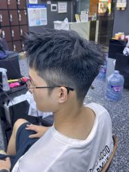 -藤野造型专业烫染接发