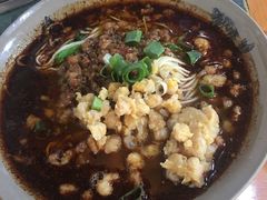 -丁丁猫重庆小面(徐州路店)