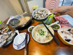 -老何家后安粉·糟粕醋海鲜火锅(三亚湾椰梦长廊店)