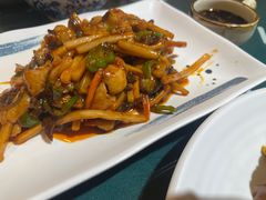 -南京金牛湖巨碗鱼头