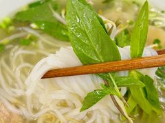 生牛肉pho-Pho Hoa Pasteur