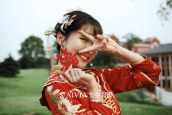 -雪中彩影婚纱摄影·微光艺术中心