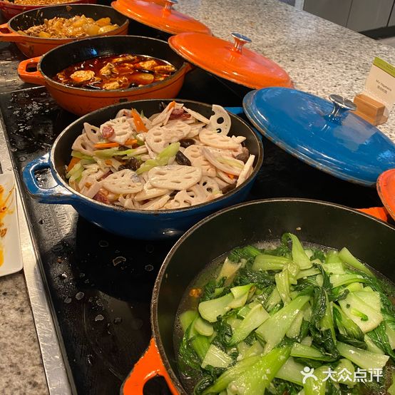 兴隆希尔顿逸林滨湖度假酒店-味全日制餐厅-糟粕醋火锅-椰子鸡火锅