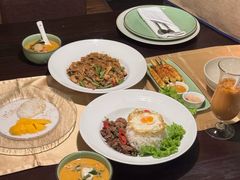 -Sala Thai Restaurant