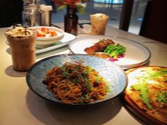 -阿妮叶李(光谷世界城店)