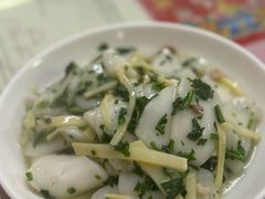 荠菜冬笋肉丝炒年糕-蘭心餐厅(进贤路店)