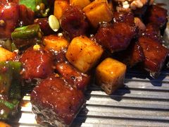 牛肉粒炒年糕-桂满陇天书(南京德基旗舰店)