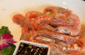 Steamed Fresh-caught Red-headed Shrimp from Taizhou