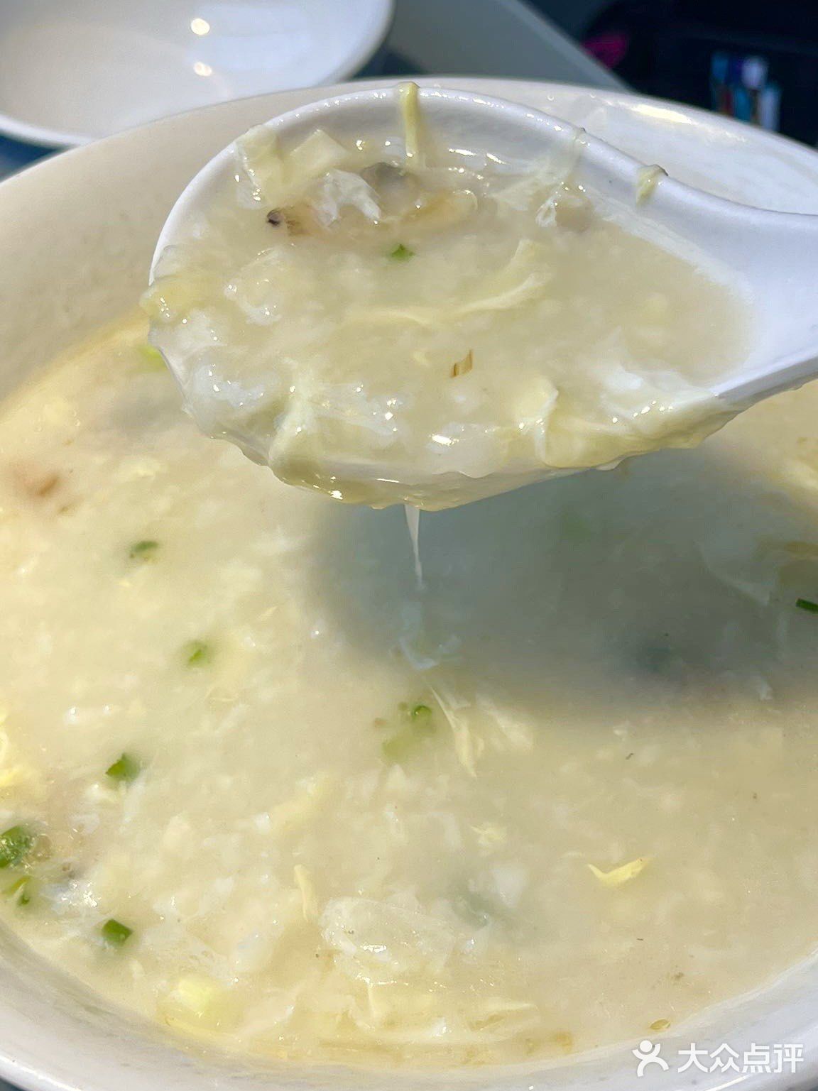 真不愧是青岛必打卡海鲜戳子肉店 家里人也是边吃边夸呀…