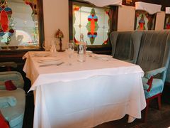 靠窗位-火车头法国西餐厅