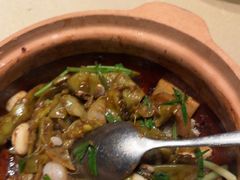 -八府香鸭·啫啫煲(华山路店)