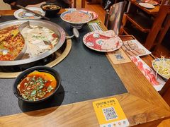 -沸炉重庆老火锅(军事博物馆店)
