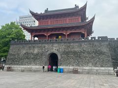 -巴陵广场