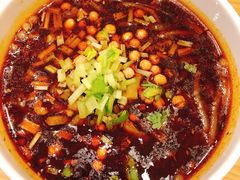 -诚铭记·虾仁汤包·成都小吃(融创店)