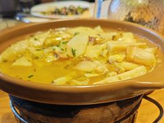 咸肉马蹄笋-头上红煨盐鸡·非遗院子餐厅